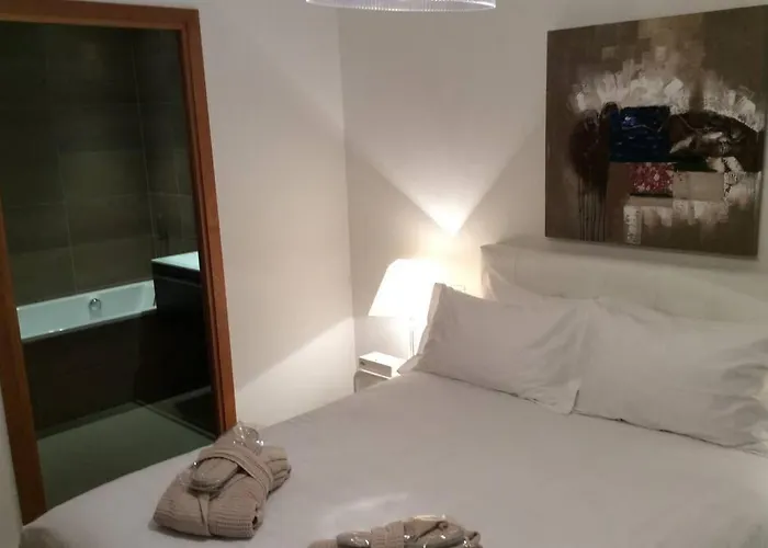 Apartamento à 50 Mètres De La *