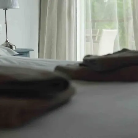 Appartement à 50 Mètres De La *