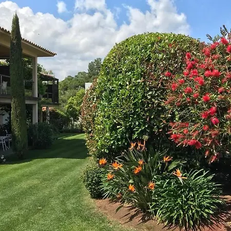 A 50 Metres De La Lejlighed *