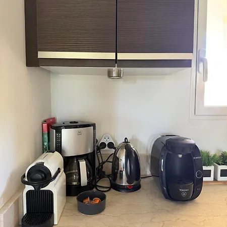 A 50 Metres De La Apartment *