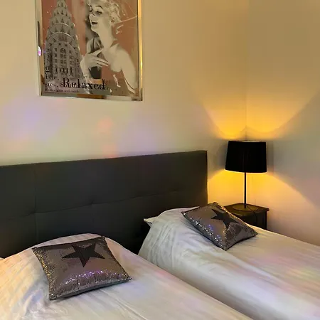 Apartment A 50 Metres De La *