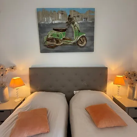 Apartment A 50 Metres De La *